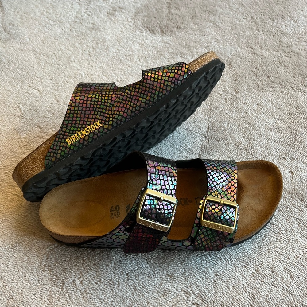 Birkenstocks - metallic snakeskin print size EU 40